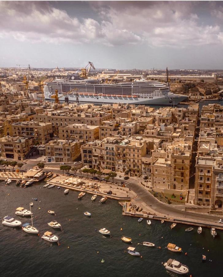 New & Unique Apartment - A 5 Minutes Ferry To Capital City Of Valletta Сенглі Екстер'єр фото